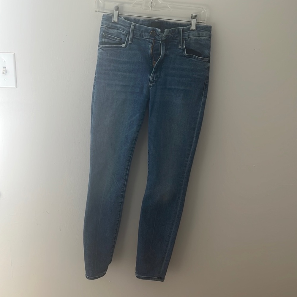 Mother The Looker Ankle jeans in We the Animals, size 28. 27” inseam, 9” rise.